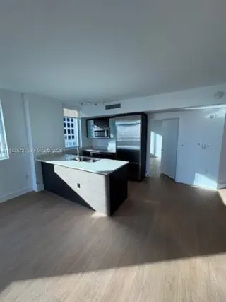 Propiedad en alquiler con 2 habitaciones y 2 baños en Miami