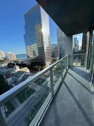 Propiedad en alquiler con 2 habitaciones y 2 baños en Miami