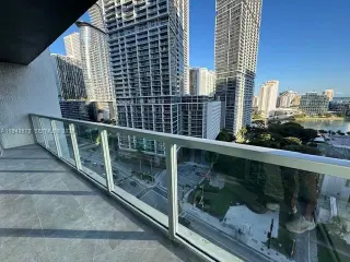 Propiedad en alquiler con 2 habitaciones y 2 baños en Miami