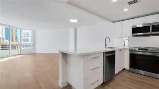 Propiedad en alquiler con 1 dormitorio y 1.5 baños en Miami