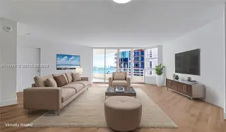 Propiedad en alquiler con 1 dormitorio y 1.5 baños en Miami
