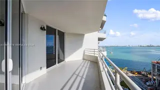 Propiedad en alquiler con 1 dormitorio y 1.5 baños en Miami