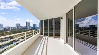 Propiedad en alquiler con 1 dormitorio y 1.5 baños en Miami
