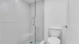 Propiedad en alquiler con 1 dormitorio y 1.5 baños en Miami