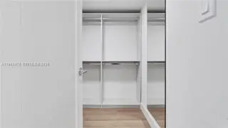 Propiedad en alquiler con 1 dormitorio y 1.5 baños en Miami