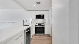 Propiedad en alquiler con 1 dormitorio y 1.5 baños en Miami
