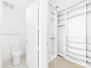 Propiedad en alquiler con 1 dormitorio y 2 baños en Miami