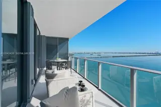 Propiedad en alquiler con 1 dormitorio y 2 baños en Miami