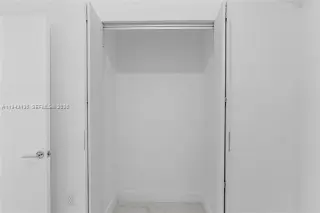 Propiedad en alquiler con 1 dormitorio y 2 baños en Miami