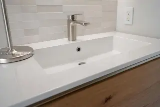 Propiedad en alquiler con 2 habitaciones y 3 baños en Miami