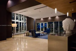 Propiedad en alquiler con 2 habitaciones y 3 baños en Miami