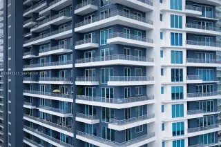 Propiedad en alquiler con 2 habitaciones y 3 baños en Miami
