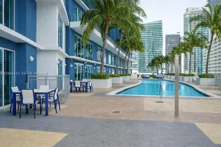 Propiedad en alquiler con 2 habitaciones y 3 baños en Miami