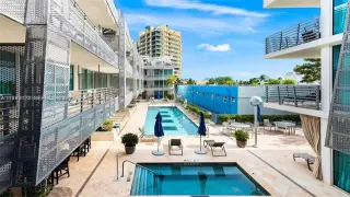 Propiedad en alquiler con 0 habitaciones y 1.5 baños en Miami Beach