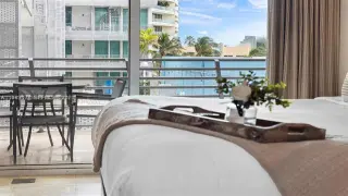 Propiedad en alquiler con 0 habitaciones y 1.5 baños en Miami Beach