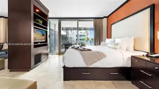 Propiedad en alquiler con 0 habitaciones y 1.5 baños en Miami Beach