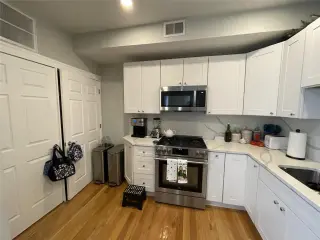 Propiedad en alquiler con 2 dormitorios y 2 baños en Somerville