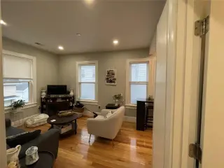Propiedad en alquiler con 2 dormitorios y 2 baños en Somerville
