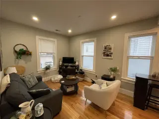 Propiedad en alquiler con 2 dormitorios y 2 baños en Somerville