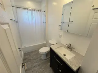 Propiedad en alquiler con 4 habitaciones y 3 baños en Somerville