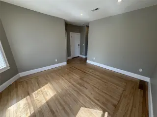 Propiedad en alquiler con 4 habitaciones y 3 baños en Somerville