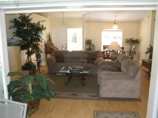 Propiedad en alquiler con 3 habitaciones y 2 baños en Cape Coral