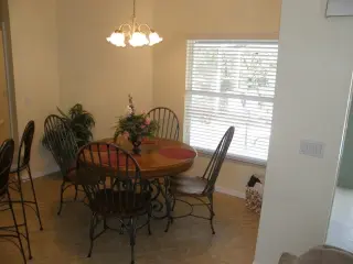 Propiedad en alquiler con 3 habitaciones y 2 baños en Cape Coral