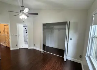 Propiedad en alquiler con 2 habitaciones y 2.5 baños en Pembroke Pines