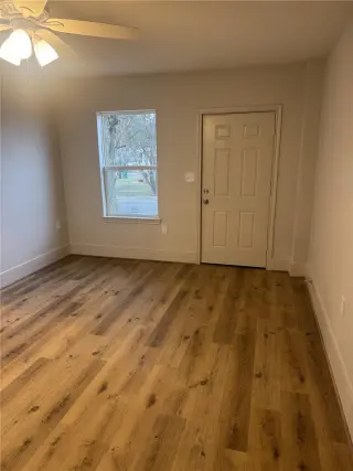Propiedad en alquiler con 3 habitaciones y 2 baños en McGregor