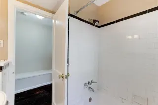 Propiedad en alquiler con 3 habitaciones y 3.5 baños en Alexandria