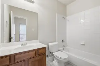 Propiedad en alquiler con 2 habitaciones y 3 baños en McKinney