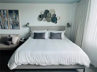 Propiedad en alquiler con 0 habitaciones y 1 baño en Miami Beach