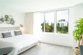 Propiedad en alquiler con 0 habitaciones y 1 baño en Miami Beach