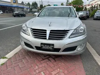2012 Hyundai Equus Signature