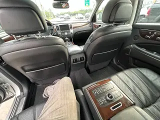 2012 Hyundai Equus Signature