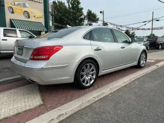2012 Hyundai Equus Signature