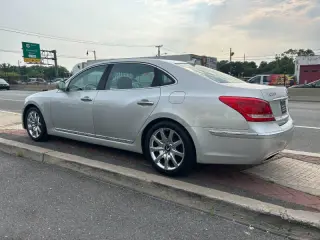2012 Hyundai Equus Signature