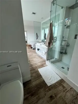 Propiedad en alquiler con 1 dormitorio y 1.5 baños en Miami