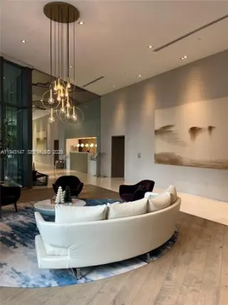 Propiedad en alquiler con 1 dormitorio y 1.5 baños en Miami
