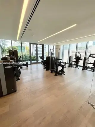 Propiedad en alquiler con 1 dormitorio y 1.5 baños en Miami
