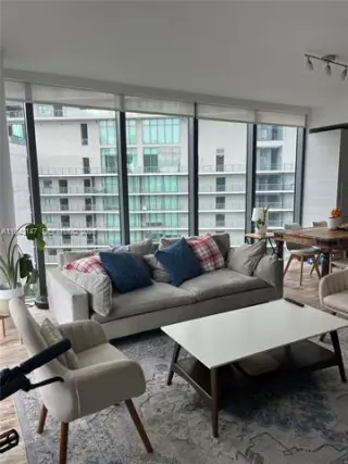 Propiedad en alquiler con 1 dormitorio y 1.5 baños en Miami