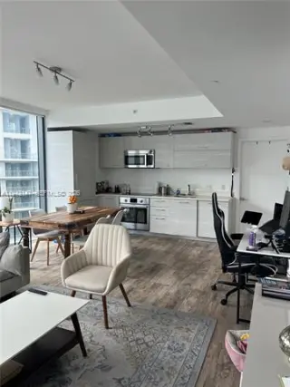 Propiedad en alquiler con 1 dormitorio y 1.5 baños en Miami