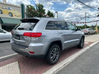 2018 Jeep Grand Cherokee Laredo E