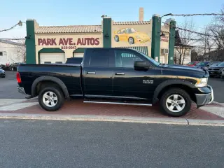 2017 RAM 1500 SLT