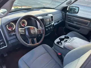2017 RAM 1500 SLT