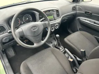 2010 Hyundai Accent GS