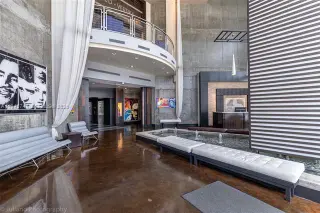 Propiedad en alquiler con 3 habitaciones y 2 baños en 33130