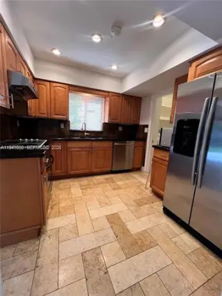 Propiedad en alquiler con 3 habitaciones y 2 baños en Pinecrest