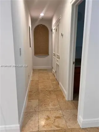 Propiedad en alquiler con 3 habitaciones y 2 baños en Pinecrest