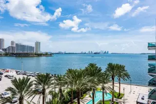 Propiedad en alquiler con 2 habitaciones y 2 baños en Miami